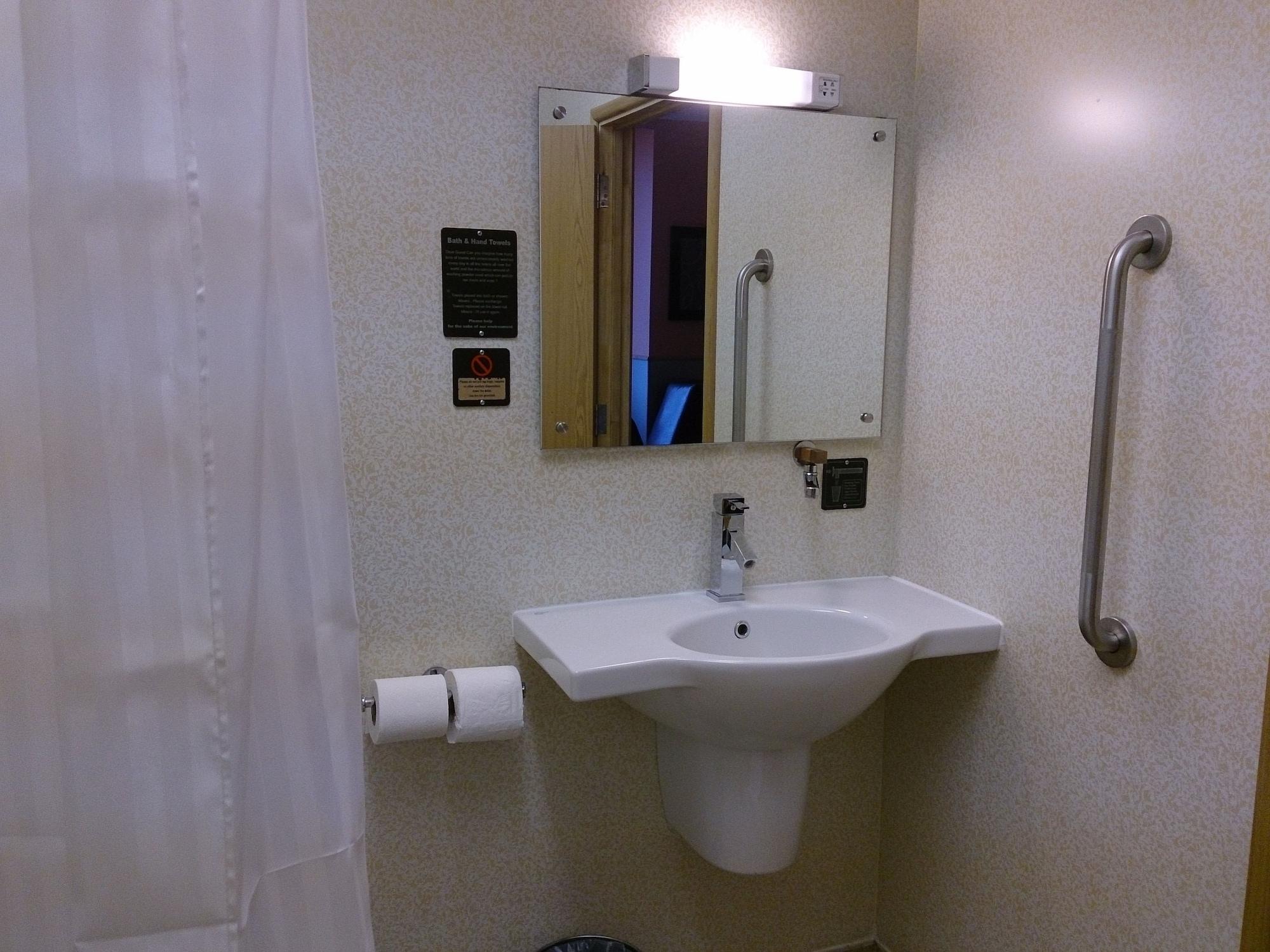 Eurotraveller Hotel - Premier - הרו מראה חיצוני תמונה