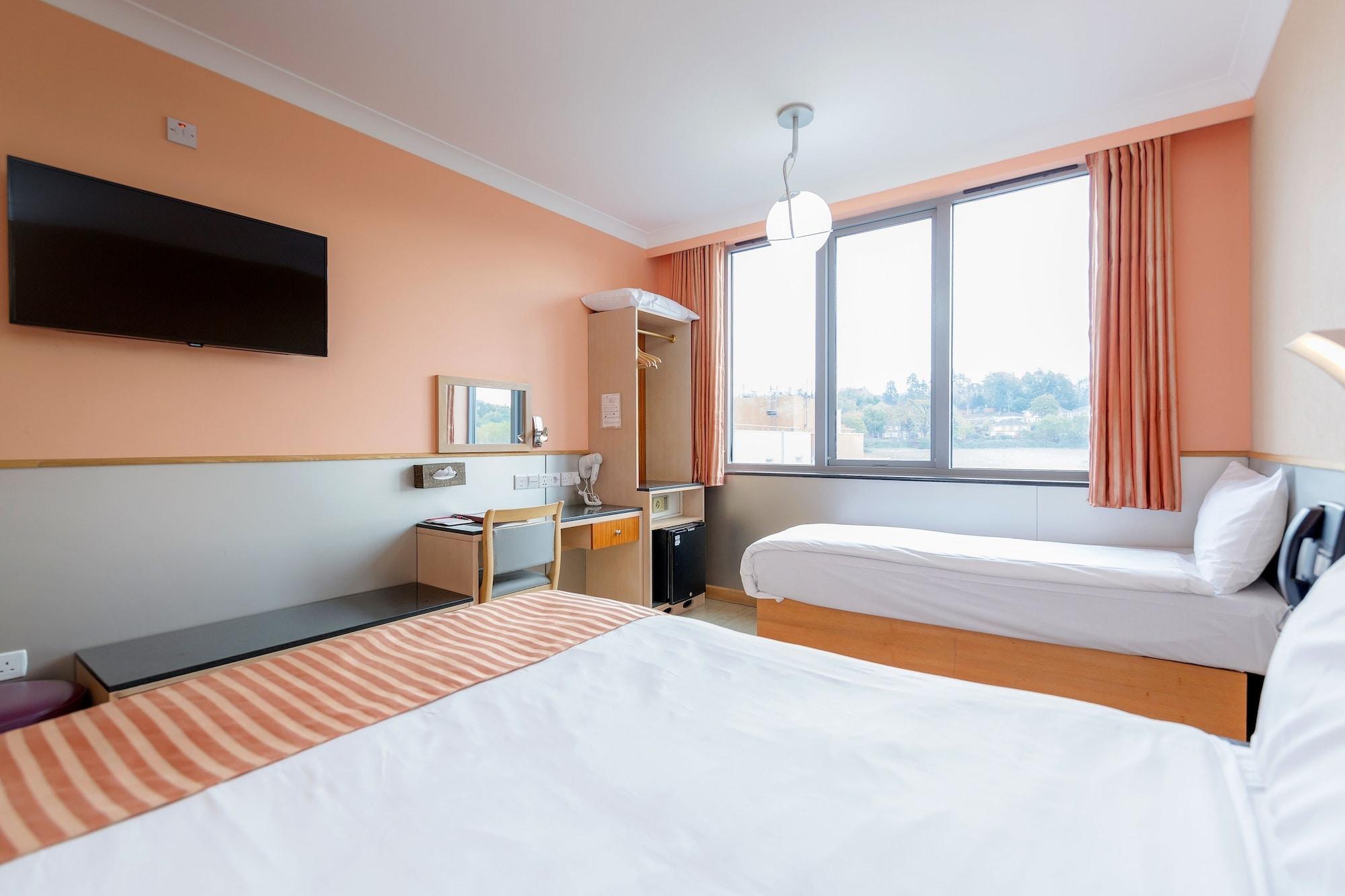 Eurotraveller Hotel - Premier - הרו מראה חיצוני תמונה