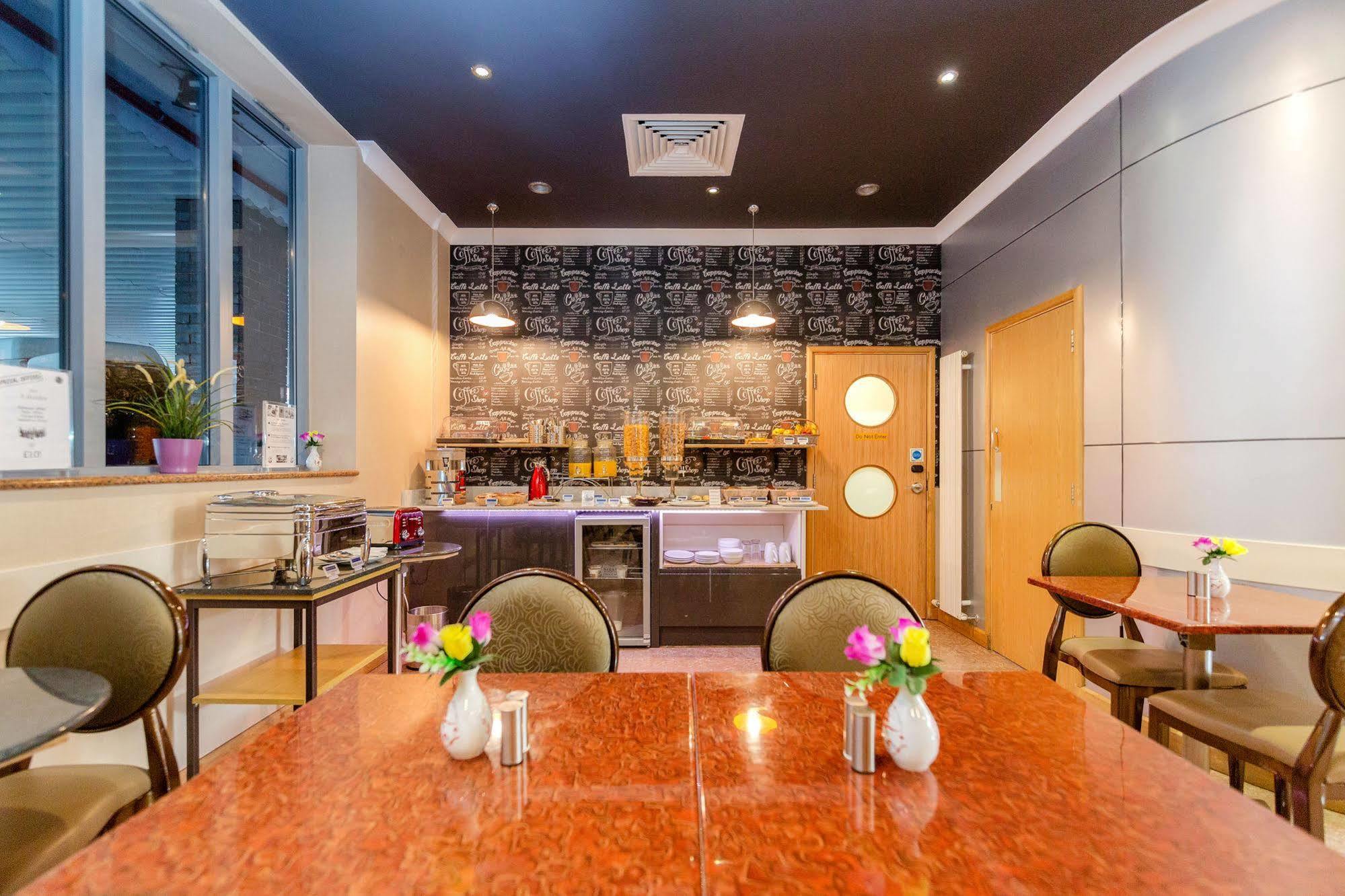Eurotraveller Hotel - Premier - הרו מראה חיצוני תמונה