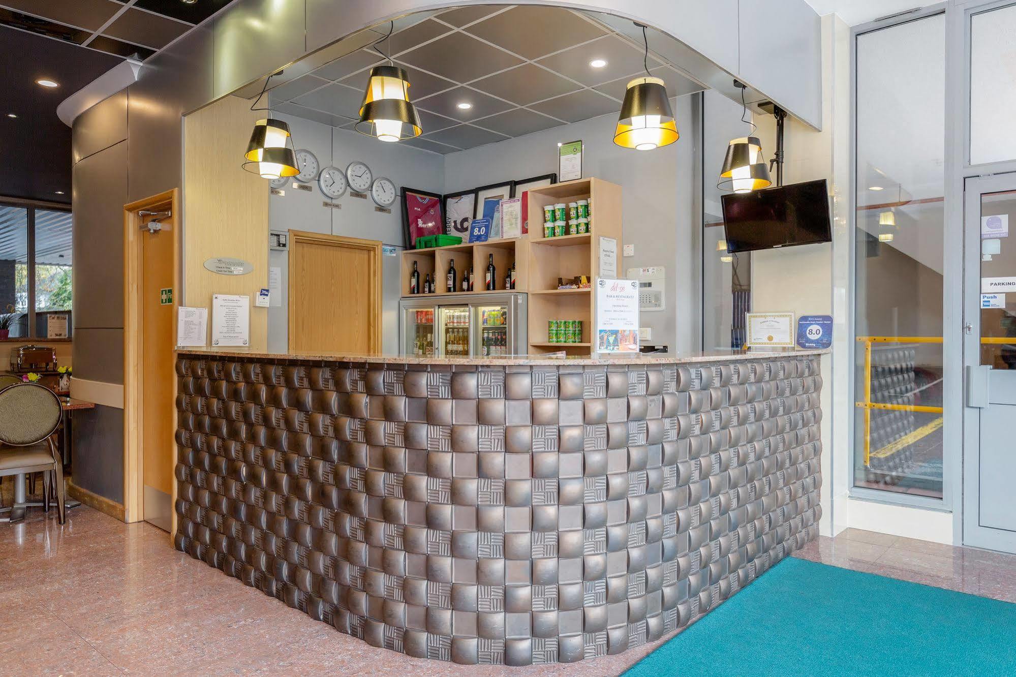 Eurotraveller Hotel - Premier - הרו מראה חיצוני תמונה